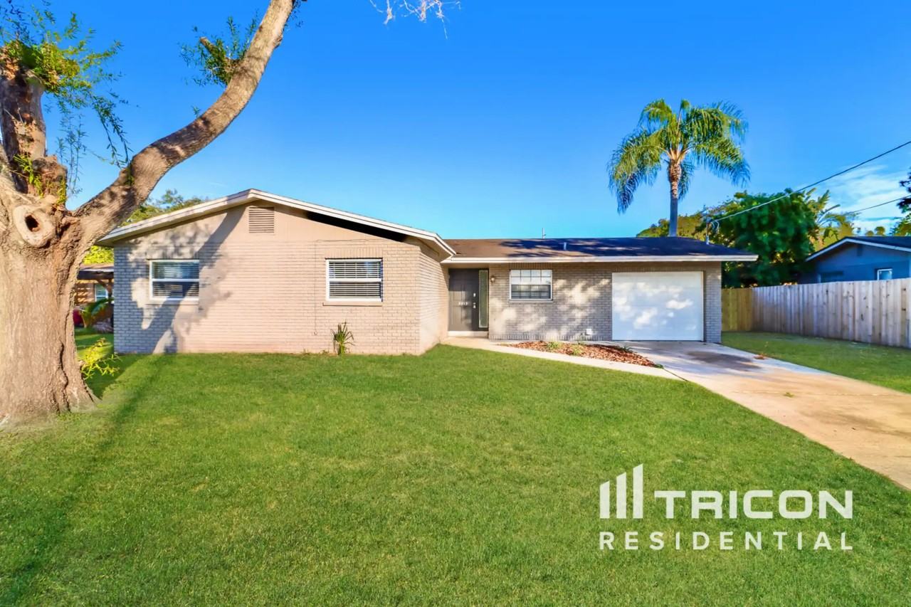 5813 5813 Oxford Drive Tampa FL, Town 'n' Country, FL 33615 1 Bedroom