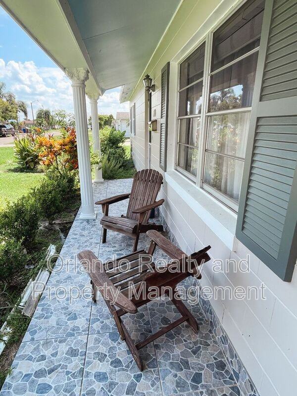 710 Robert St - Photo 3 of 34