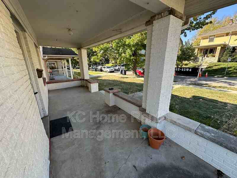 5101 Walnut St - Photo 3 of 50