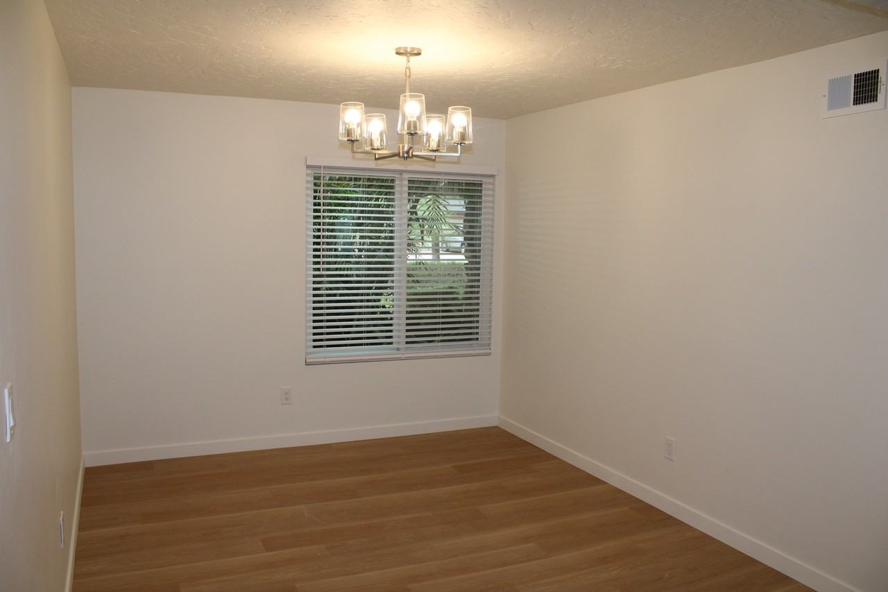 9642 Yolanda Ave - Photo 6 of 37