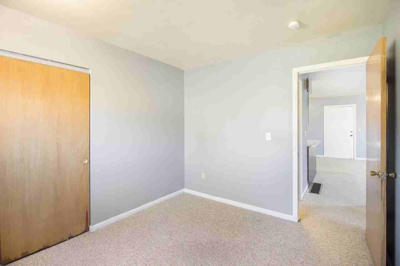 502 S East St - Photo 2 of 16