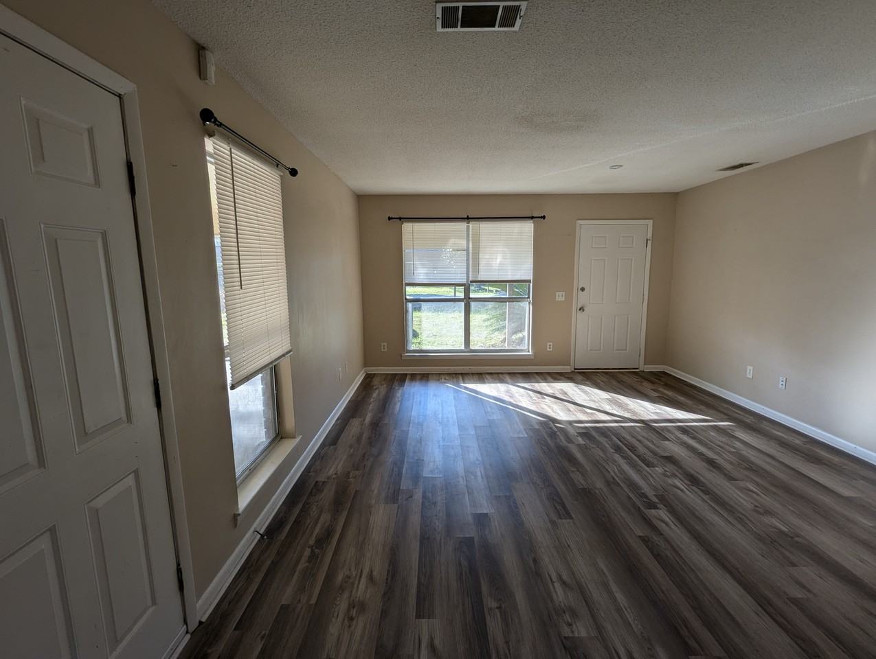 458 Elm St - Photo 2 of 8