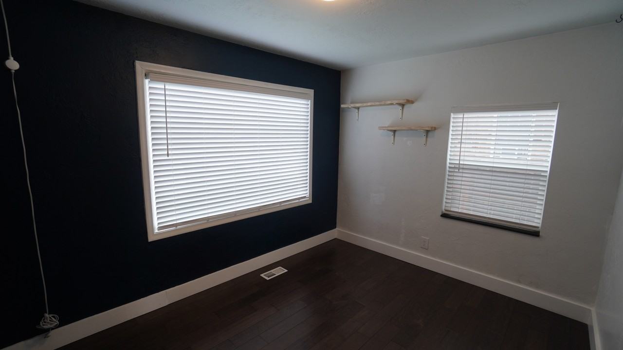 1117 30th St - Photo 7 of 26