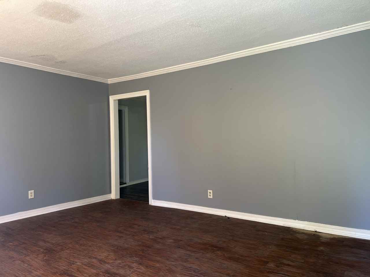 138 W Ninth Ave - Photo 2 of 14