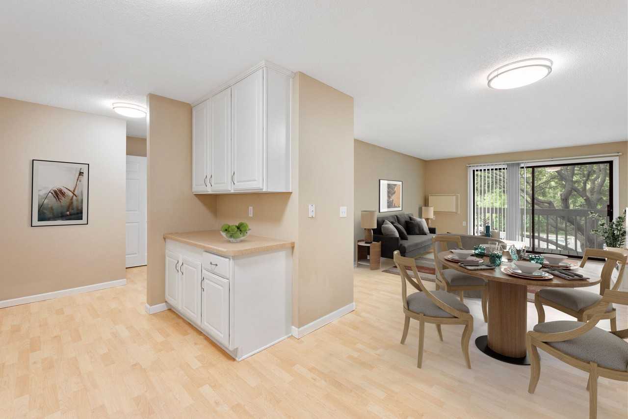 Victoria Place Apartments - Photo 4 of 26