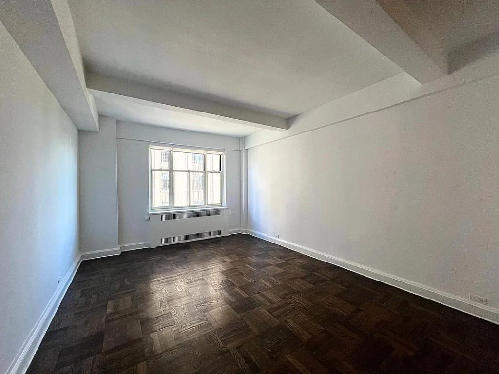 Central Park W 14C, New York, NY 10024 1 Bedroom Apartment for 5,595