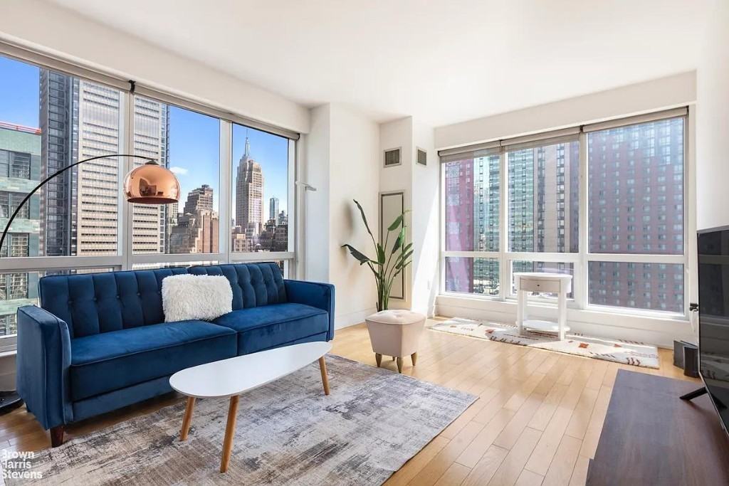 W 42nd St #19K - Photo 3 of 12