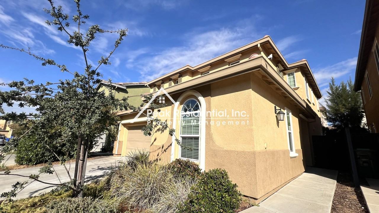 8433 Calhay Way - Photo 3 of 34