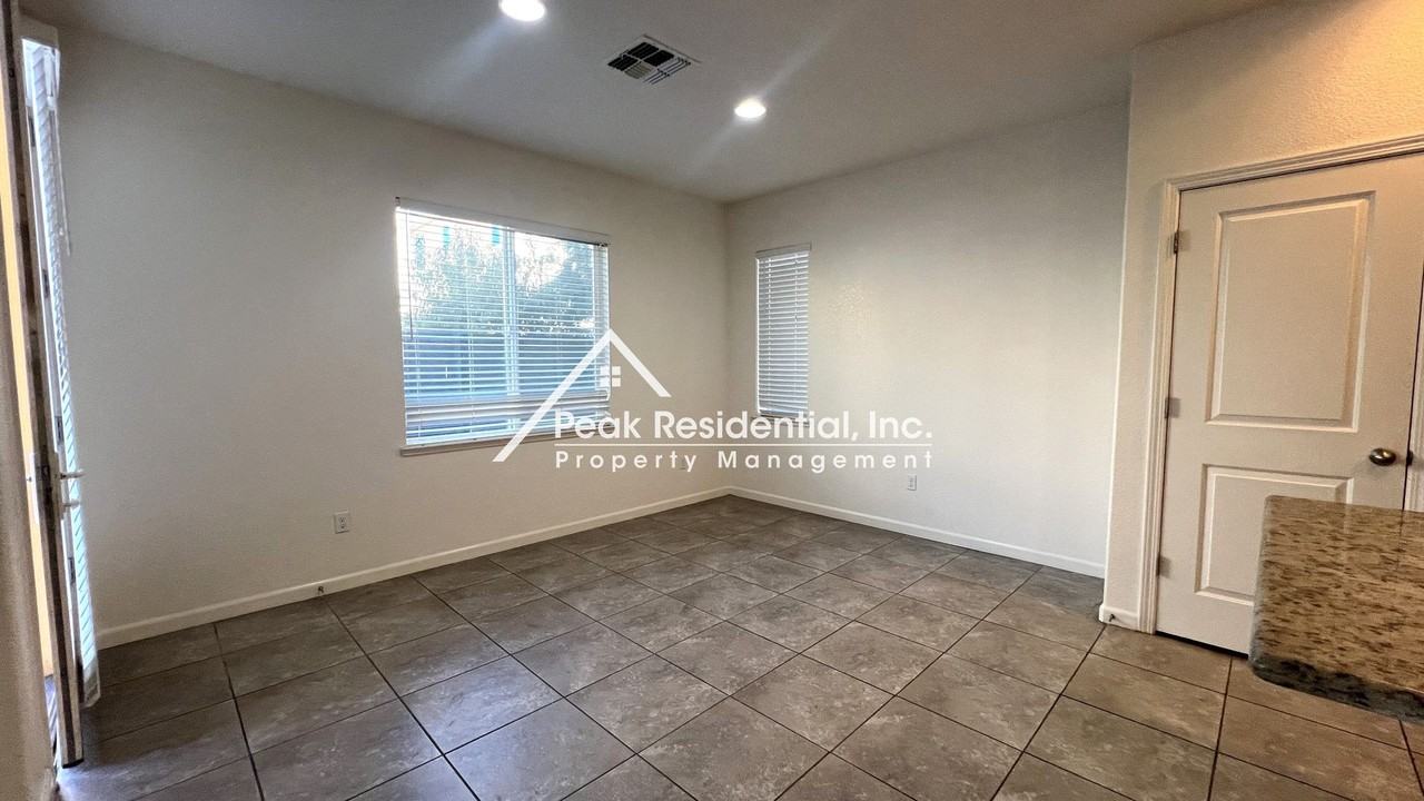 8433 Calhay Way - Photo 6 of 34