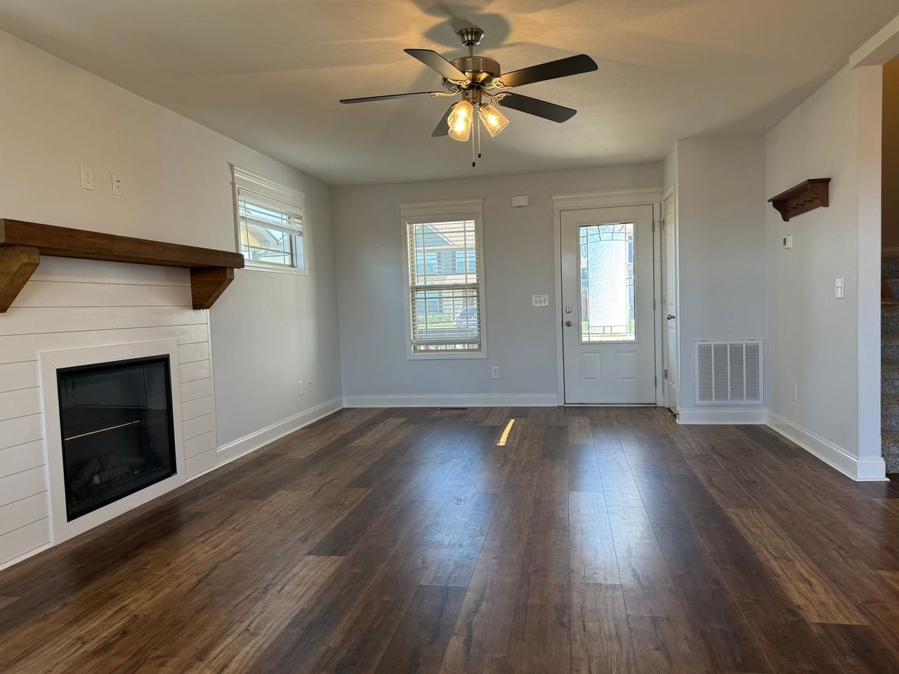 429 Andean Ct - Photo 5 of 19