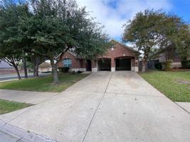 featured image of 1002 Mesquite Hollow Pl