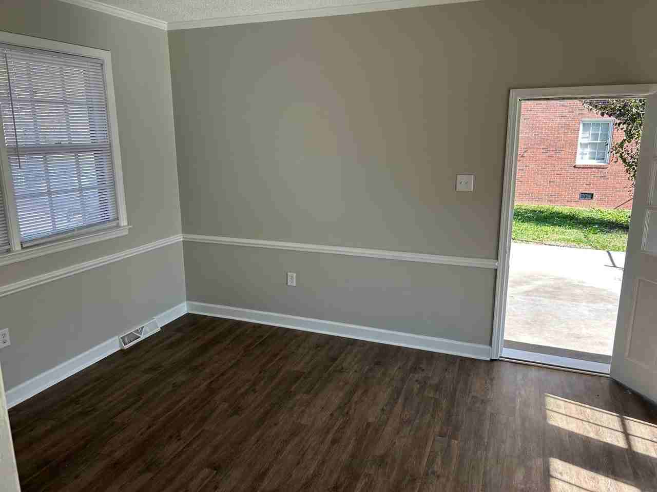 733 Marlee Dr - Photo 2 of 25