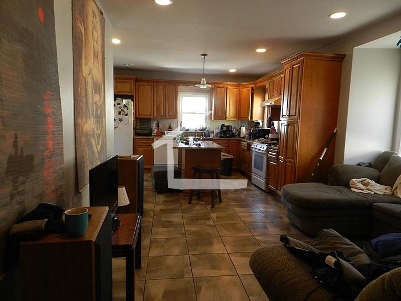 32 Long Ave - Photo 2 of 8