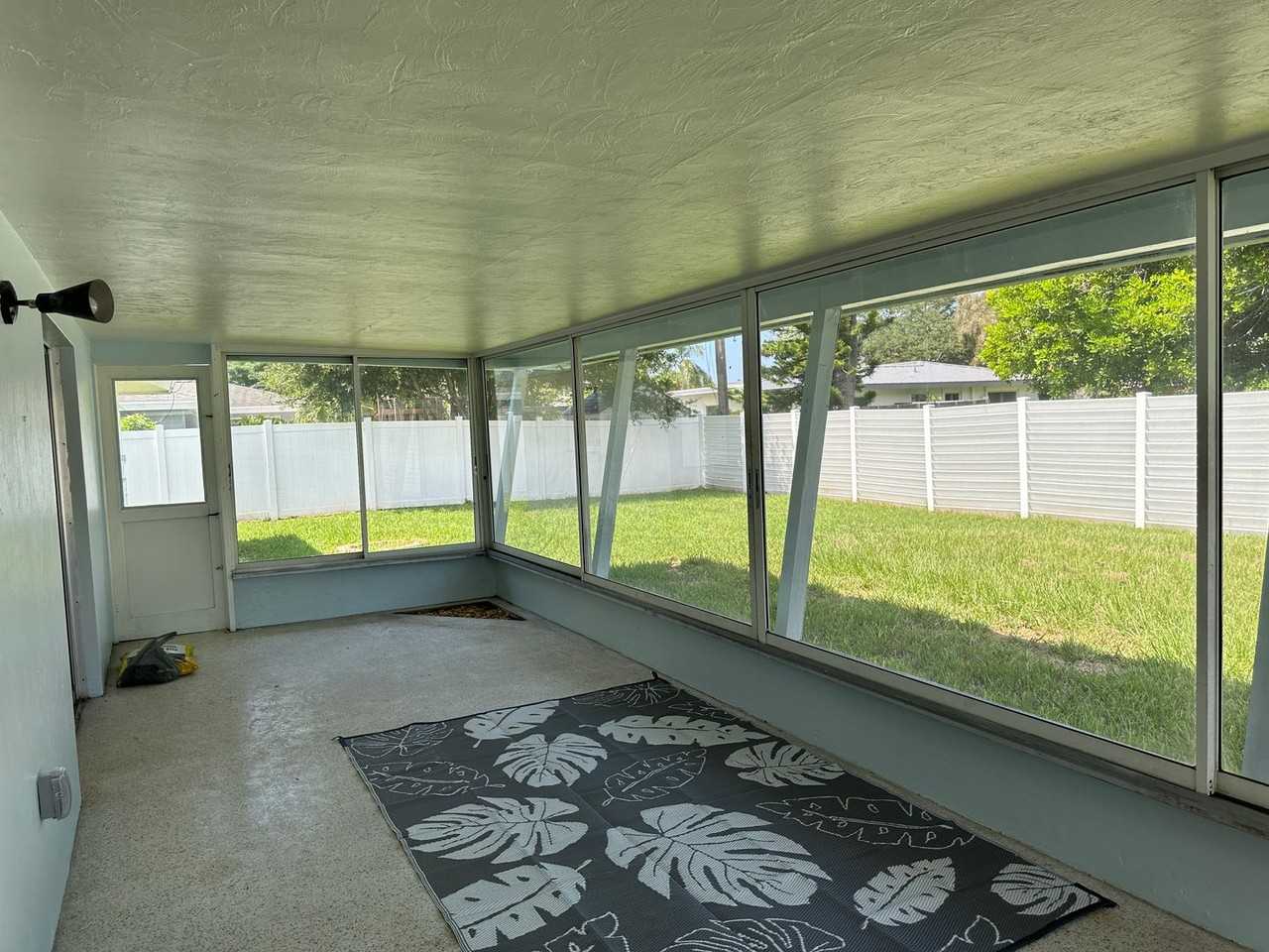 2914 Satsuma Dr - Photo 3 of 23