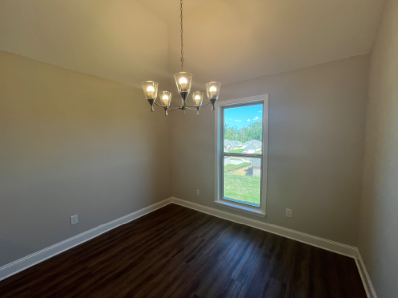 492 Silver Hl - Photo 7 of 20