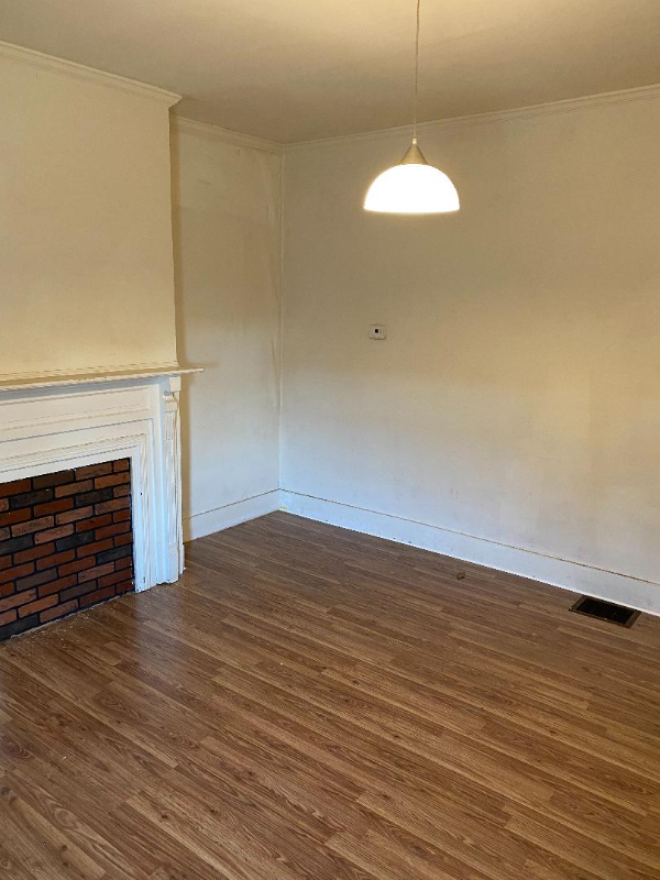 102 Mound St - Photo 2 of 4