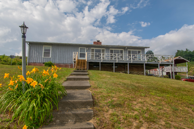 269 Doe Meadows Dr - Photo 2 of 15