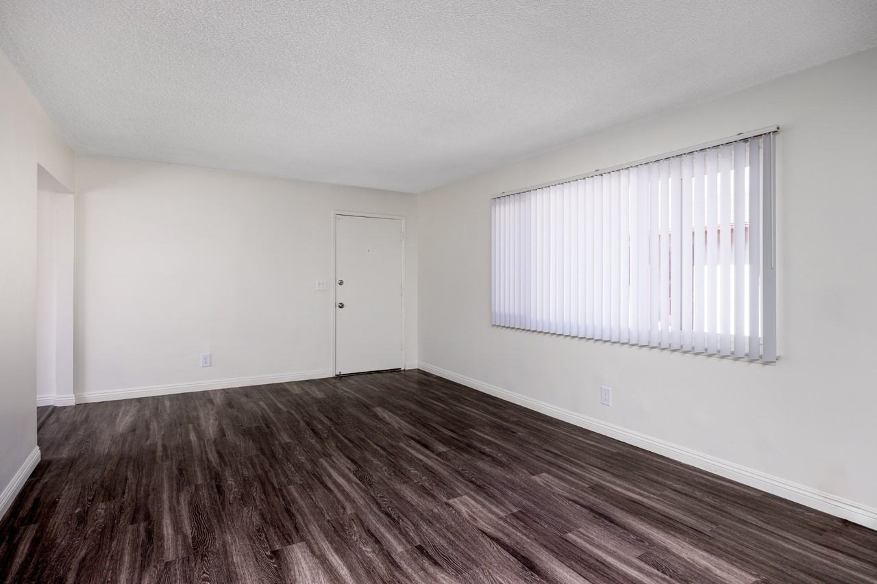 165 California Street - Photo 7 of 17