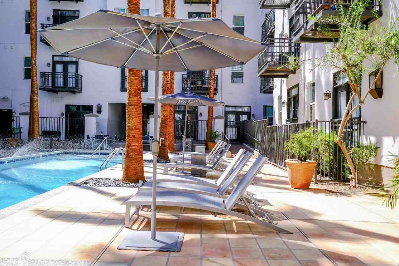 Roosevelt Square - Photo 2 of 41