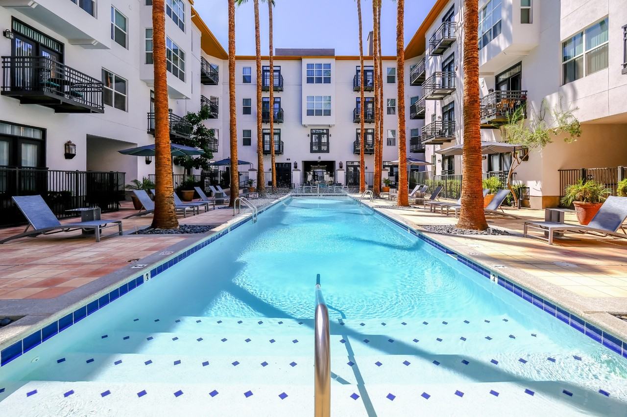 Roosevelt Square - Photo 4 of 41