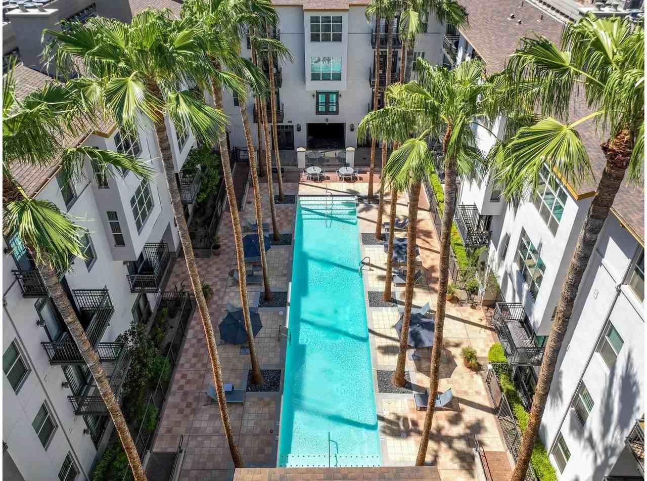 Roosevelt Square - Photo 6 of 41