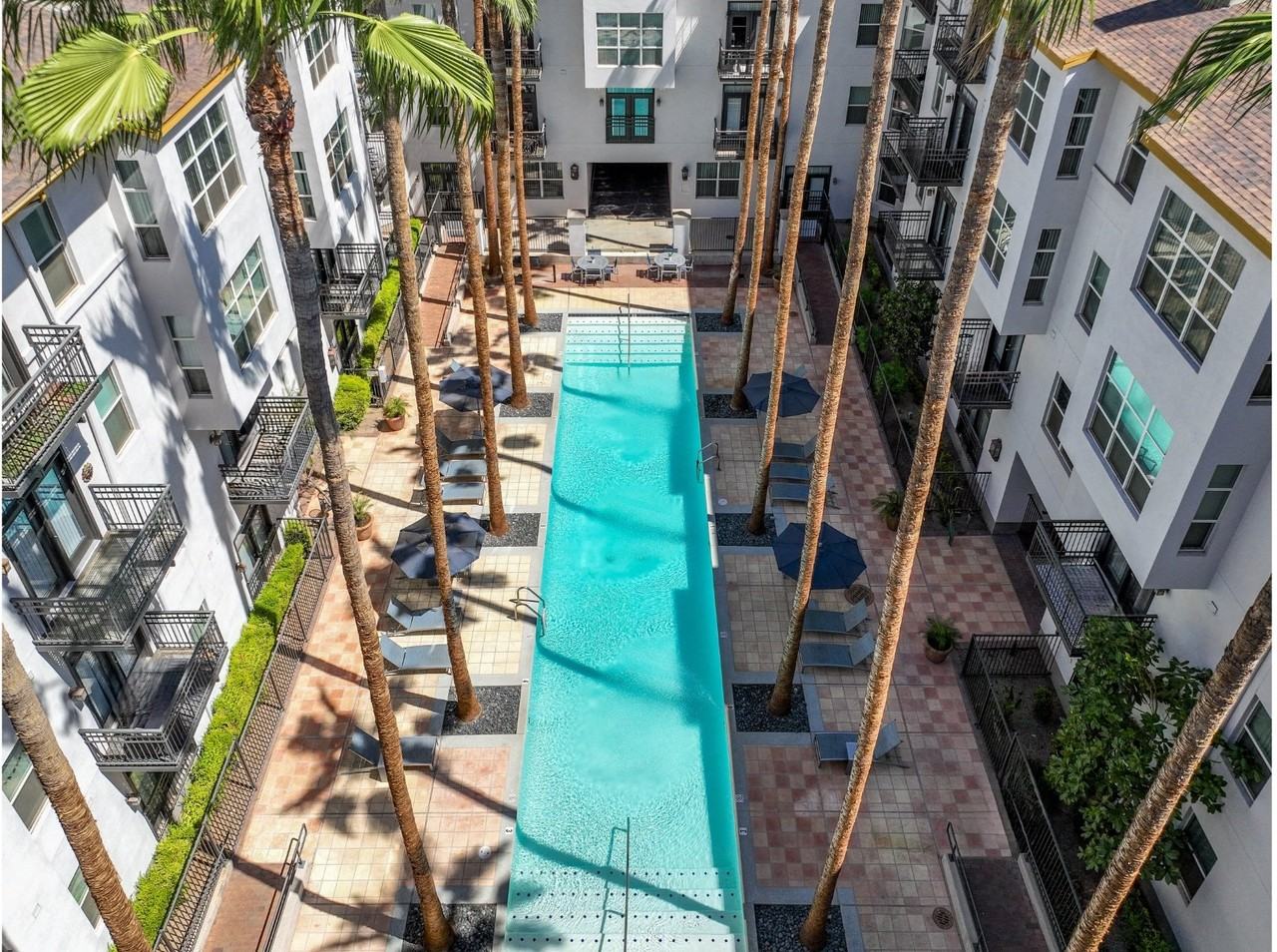 Roosevelt Square - Photo 7 of 41