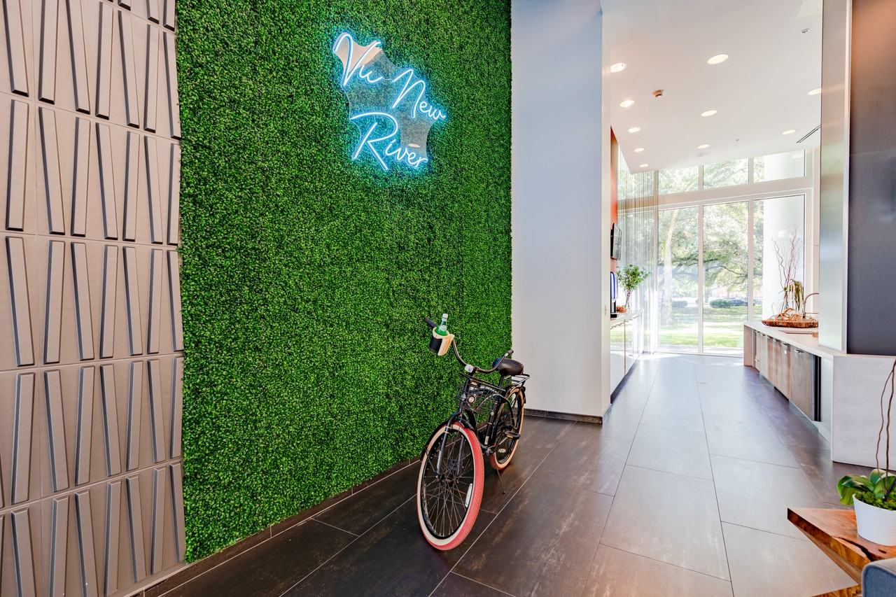 Vu New River - Photo 7 of 52