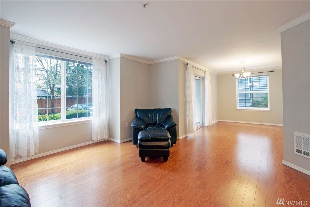 24018 26th Place South - Photo 3 of 11