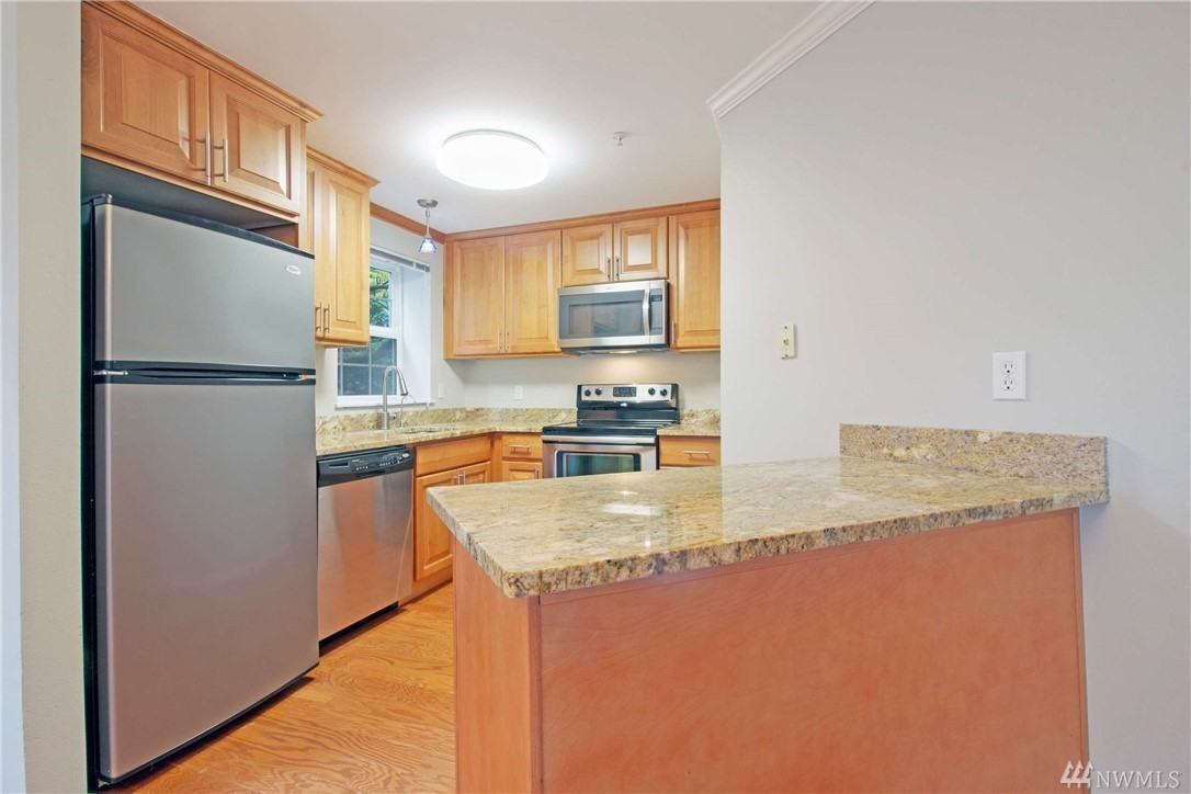 24018 26th Place South - Photo 7 of 11