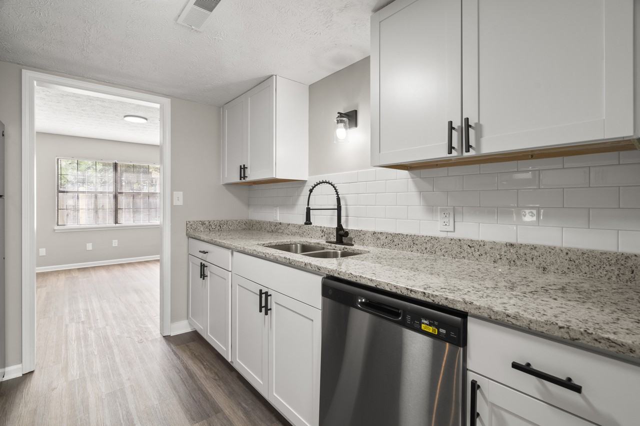 1209 Cave Spring Road Southwest - Photo 3 of 19