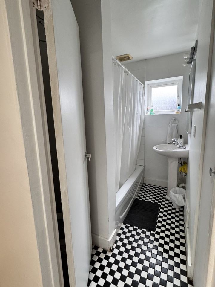 2090 Balsam St #1 - Photo 6 of 8