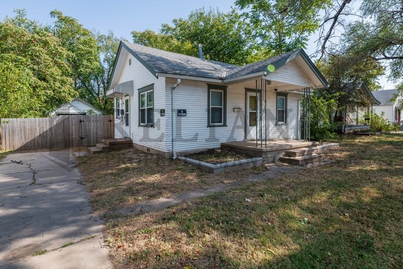 1532 S Edwards Ave - Photo 2 of 20