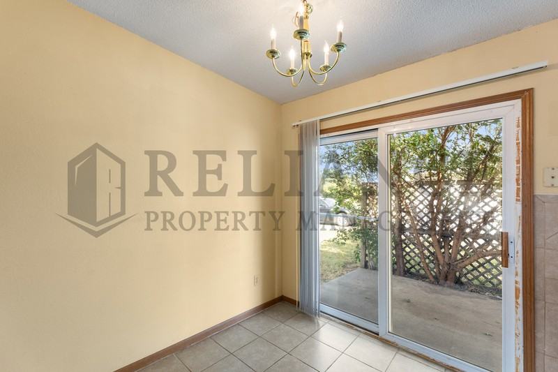 1136 N Richmond Ave - Photo 6 of 16