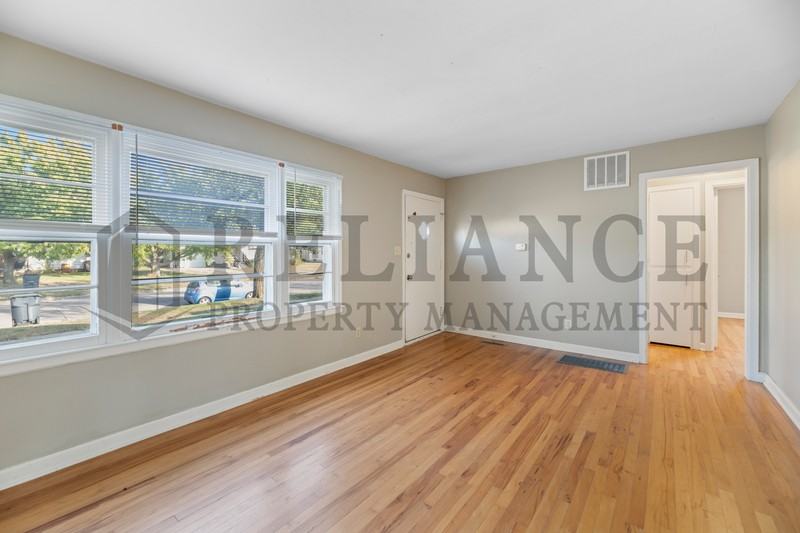 851 N Old Manor Rd - Photo 5 of 20