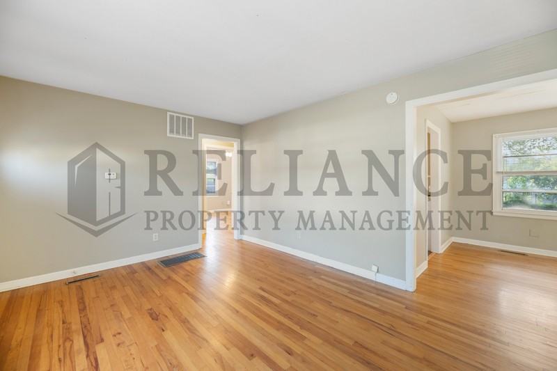 851 N Old Manor Rd - Photo 6 of 20