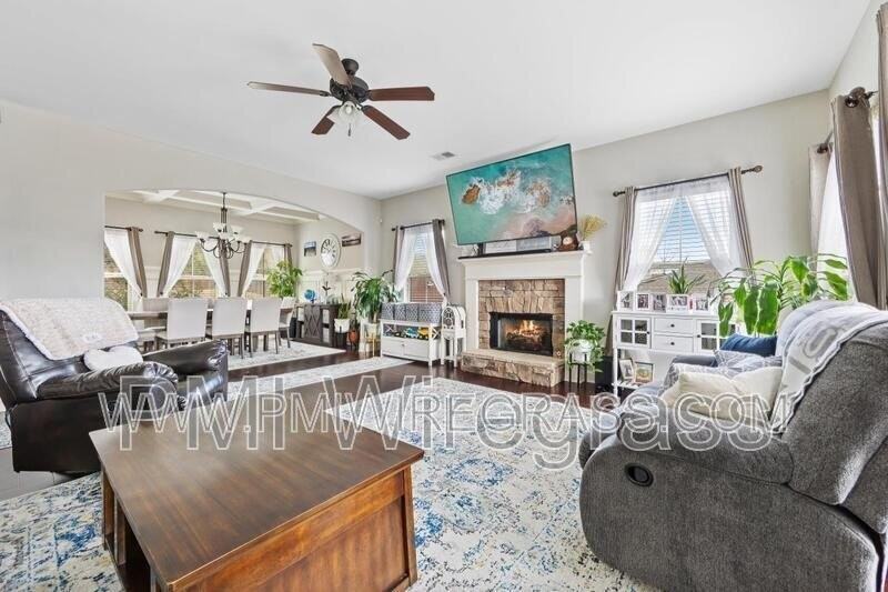 87 Freedom Hts - Photo 6 of 50