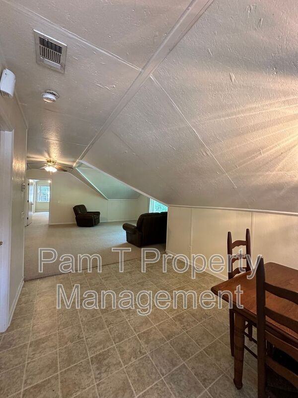 9160 Ferguson Ave #A - Photo 4 of 13