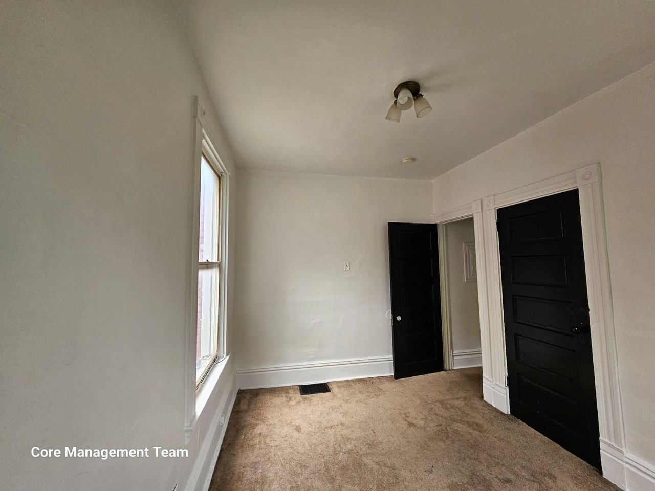 518 Airbrake Ave - Photo 2 of 16