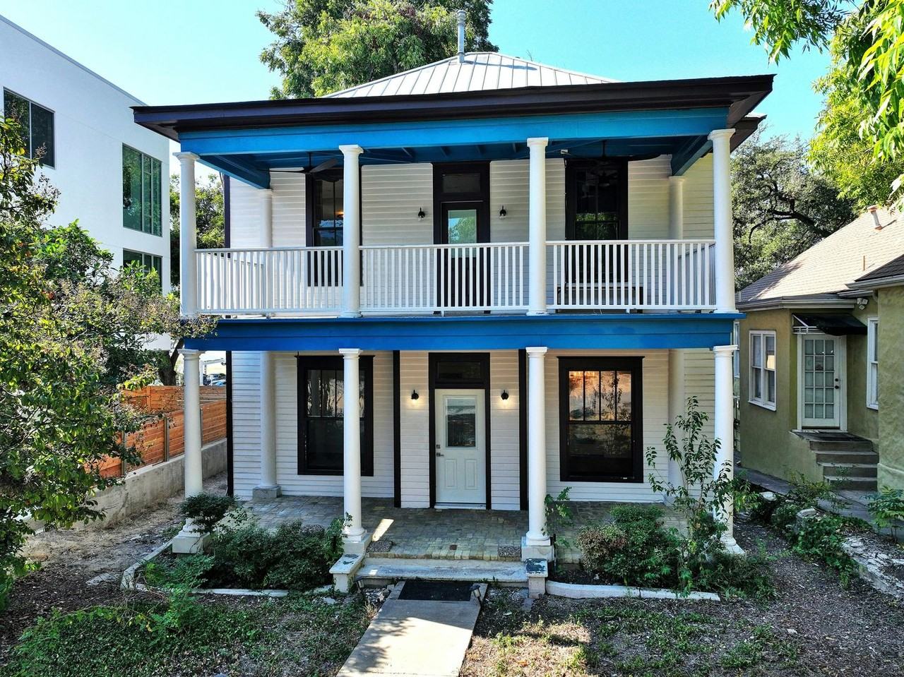 709 West 14th Street #2 - Photo 4 of 40