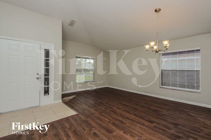3067 Eagle Crossing Dr - Photo 3 of 15