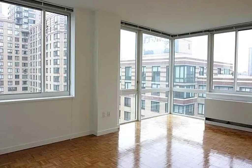 W End Ave 21B, New York, NY 10023 1 Bedroom Apartment for 4,149/month