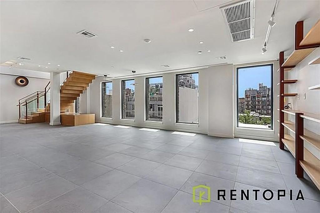 Hope St #101 - Photo 3 of 20