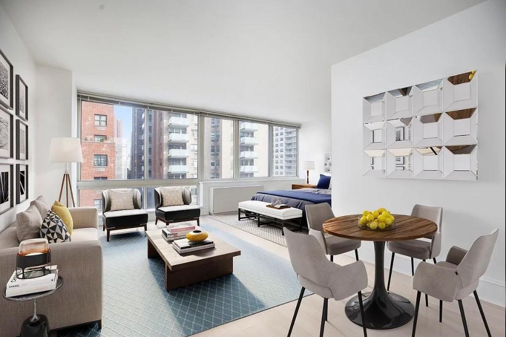 E 86th St 19E, New York, NY 10028 Studio Apartment for 4,983/month