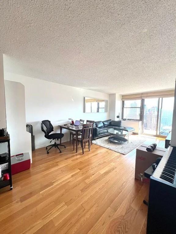 E 79th St #30P - Photo 2 of 19