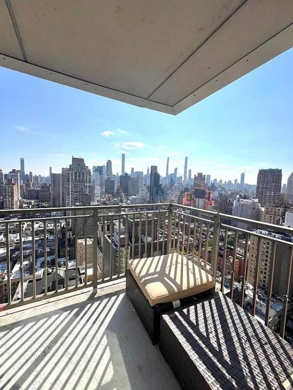 E 79th St #30P - Photo 3 of 19