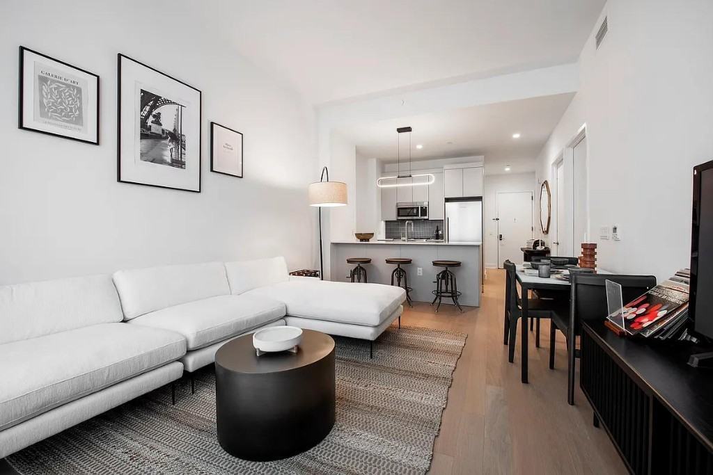 Court Sq 18B, New York, NY 11101 2 Bedroom Apartment for 6,787/month