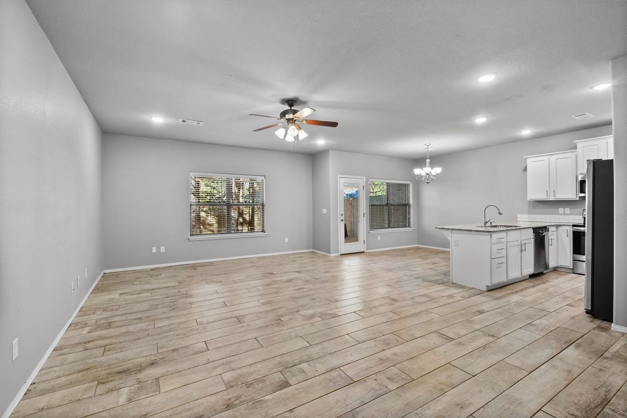 1225 N Sicily Ln #1225 - Photo 6 of 31