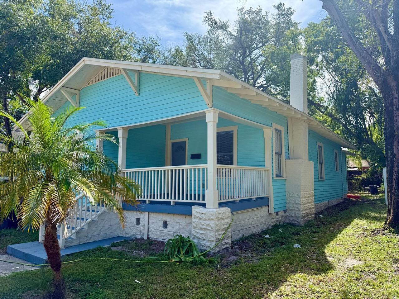 507 E Hugh St - Photo 2 of 24