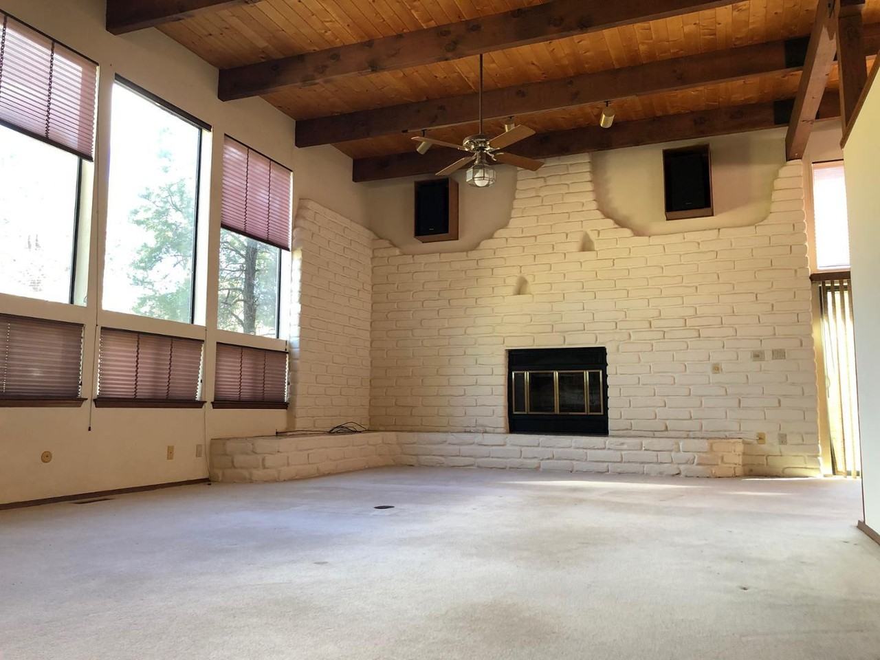 926 Tramway Ln Ne - Photo 3 of 32