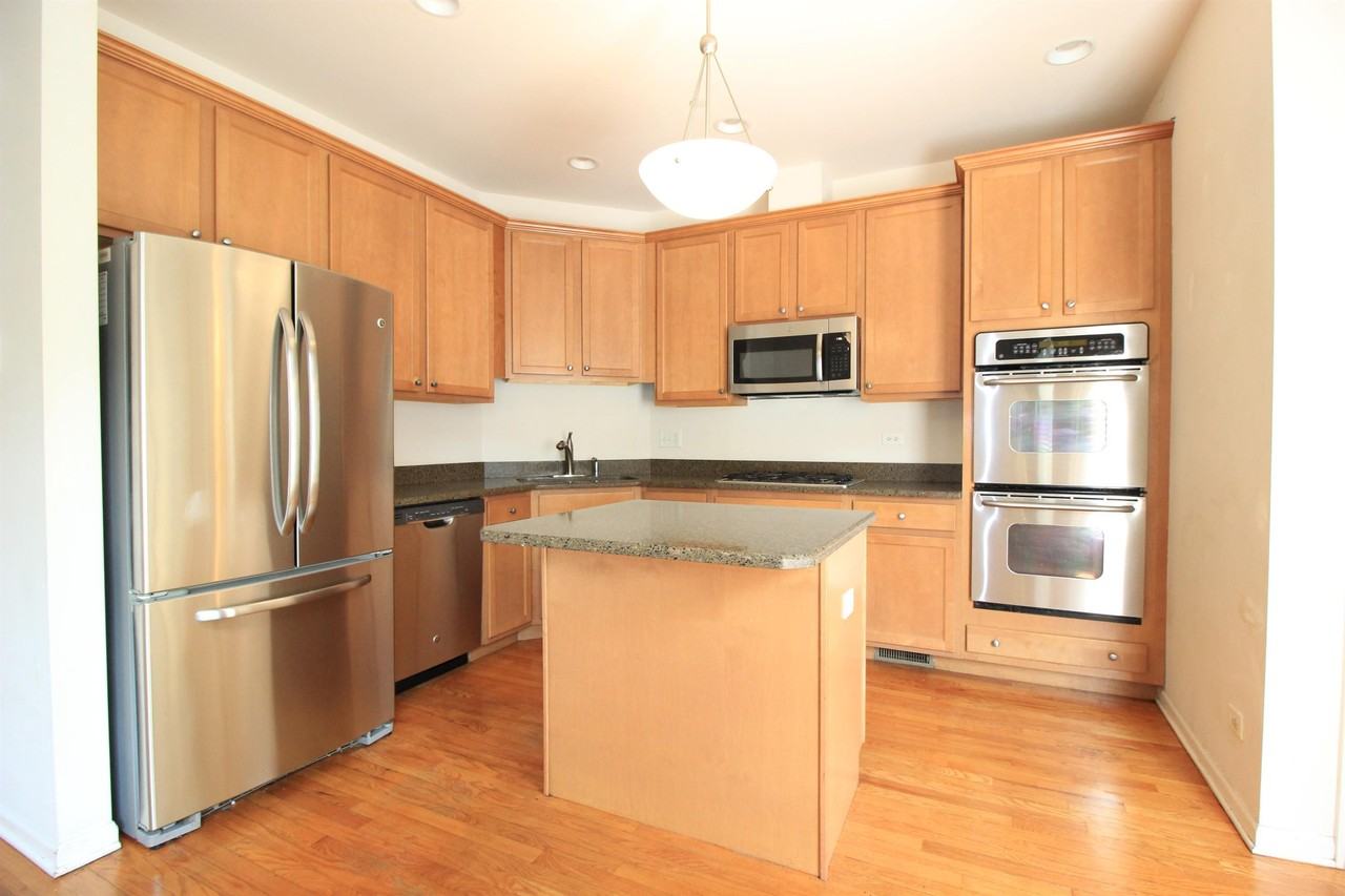 365 Bradbury Ln #1 - Photo 4 of 16